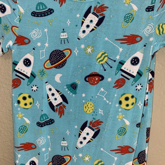 🚀Posh Peanut Romper🚀 - Picture 4 of 4